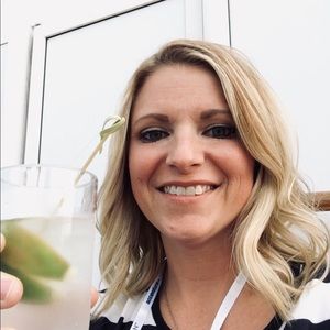 Meet your Posher, Melissa